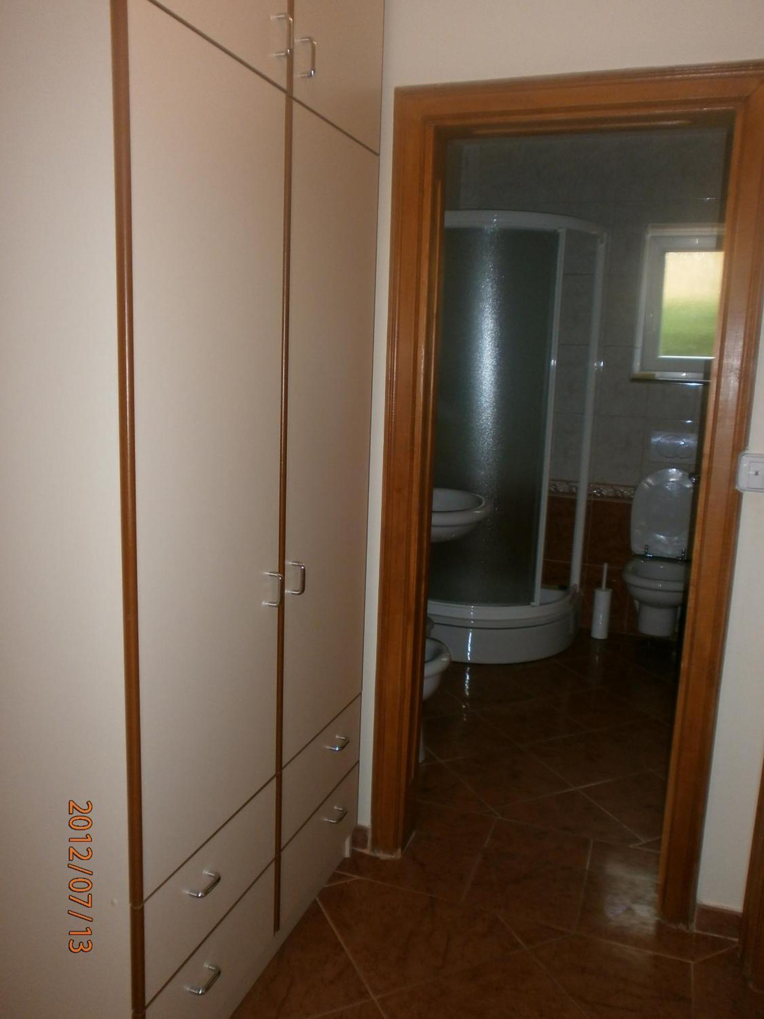 Apartments Viktorija Omišalj Buitenkant foto